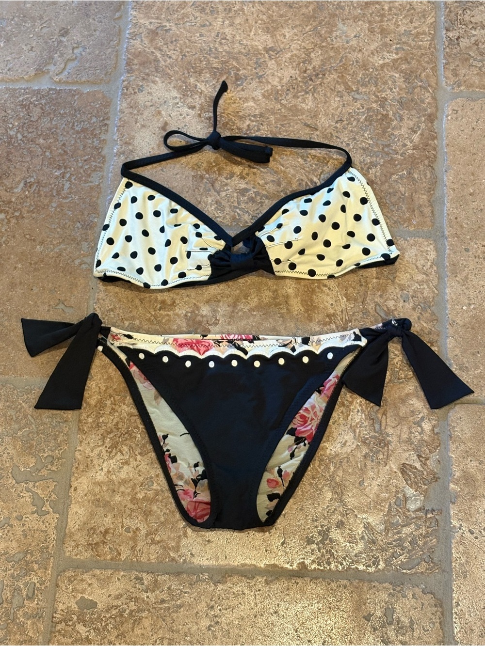 Vtg BETSEY JOHNSON Polka Dot Embroidered Embellish 2-Piece Bikini Set Size Large